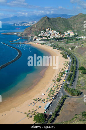 Playa teresitas presso il villaggio di san andres, la più bella spiaggia a tenerife, Tenerife, Isole canarie, Spagna Foto Stock