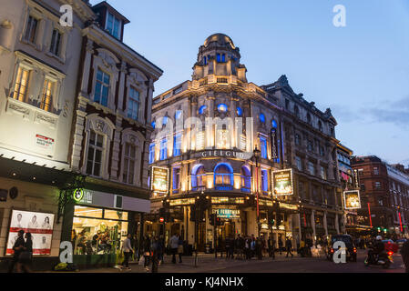 Gielgud Theatre in Shaftesbury Avenue, nel West End di Londra, Inghilterra, Regno Unito Foto Stock