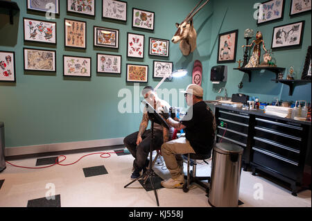 Tatuaggio mostra presso il Museo di Storia Naturale di Los Angeles, CA Foto Stock