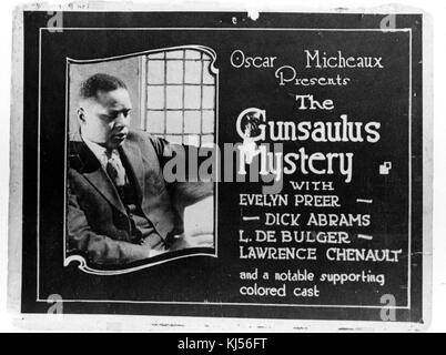 Una lobby card per il 1921 il film muto "gunsaulus mistero", il poster caratteristiche Oscar Micheaux che fu lo scrittore e regista del film, egli è considerato come il primo grande afro-americano, regista del film appartiene ad un genere letterario chiamato gara pellicole che sono state prodotte per tutto nero pubblico, 1921. dalla biblioteca pubblica di new york. Foto Stock