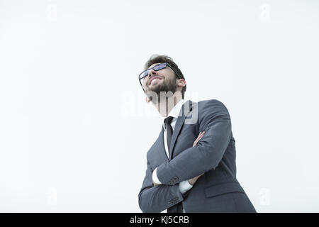 La cova bello ragazzo alzato la sua testa in alto Foto Stock