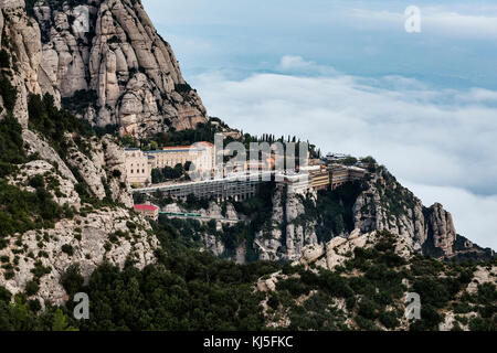 Santa Maria de Montserrat Abbey, Monistrol de Montserrat, Catalogna, Spagna. Foto Stock