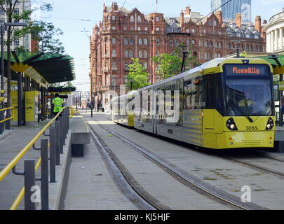 Metrolink (noto anche come Manchester Metrolink) tram/sistema di ferrovia leggera in Greater Manchester, Inghilterra. 2017 Foto Stock