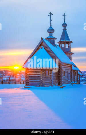 Chiesa russa al tramonto Foto Stock