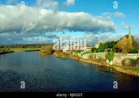 Fiume tweed, a Kelso, SCOZIA Foto Stock