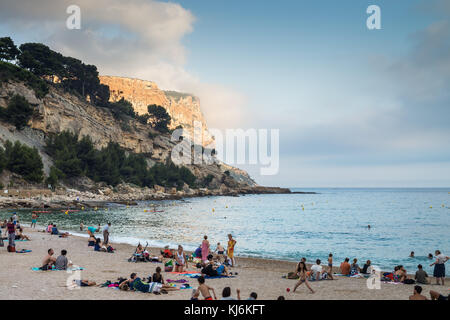 I turisti sul mare, Cassis, Francia, Europa. Foto Stock