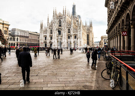 Duomo di Milano in Piazza del Duomo. Milano, Provincia di Milano, Italia. Foto Stock