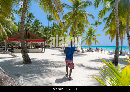 Spiaggia dell'isola caraibica di saona nella repubblica dominicana. Foto Stock