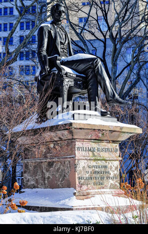William H. Seward statue at Madison Square Park. He served as the 12th Governor of New York, United States Senator and the United States Secretary of  Foto Stock
