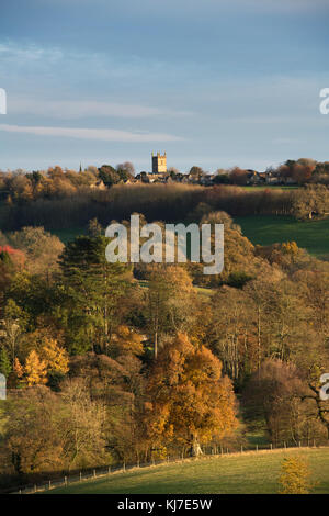 Stow on the wold e cotswold campagna nel tardo autunno la luce del tramonto. Stow on the wold, Cotswolds, Gloucestershire, Inghilterra Foto Stock