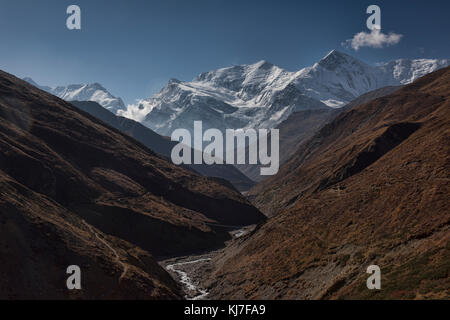 Annapurna iii e gangapurna, visto da di yak kharka, circuito di Annapurna, Nepal Foto Stock