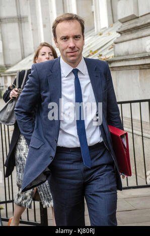 Londra, UK, 21/11/2017 Matthew John David 'Matt' Hancock MP un partito conservatore britannico politico arriva a Downing Street. Foto Stock