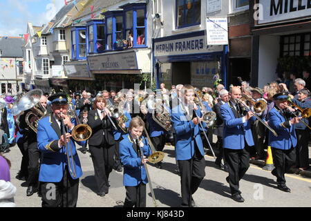 La Danza di mezzogiorno, Flora Parade, Helston Cornovaglia Foto Stock