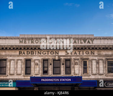 La stazione metro di Paddington ingresso, Londra, Regno Unito.