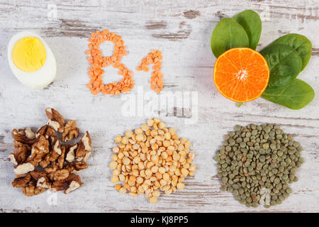 Gli ingredienti o prodotti contenenti vitamina B1 e fibre, fonti naturali di minerali, uno stile di vita sano e la nutrizione Foto Stock