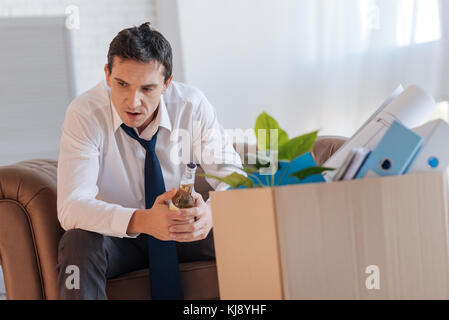 Sfortunato specialista sentirsi depressi dopo essere lanciate nuovamente Foto Stock