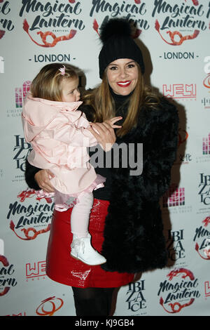 Londra, Regno Unito. 23 nov, 2017. imogen thomas assiste 'magical lantern festival' vip anteprima di notte, Londra, UK Credit: vedere li/alamy live news Foto Stock