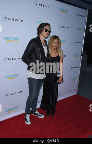 HOLLYWOOD, CA - LUGLIO 25: Ashley Tisdale, Christopher French partecipa alla prima di "Amateur Night" di Cinedigm all'ArcLight Cinemas il 25 luglio 2016 a Hollywood, California. Persone: Ashley Tisdale, Christopher French Foto Stock