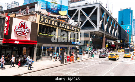 La vita urbana in scena a New York City Foto Stock