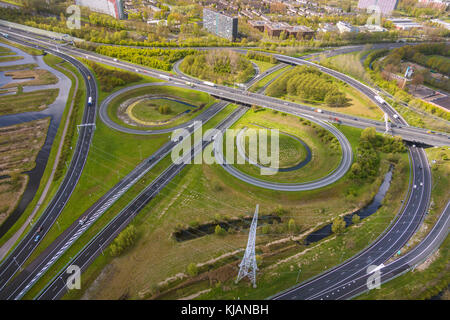 Vista aerea di incroci stradali, nei pressi di amsterdam, Paesi Bassi Foto Stock