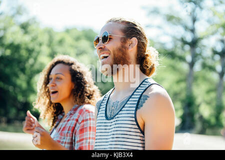 Close up di ridere giovane Foto Stock