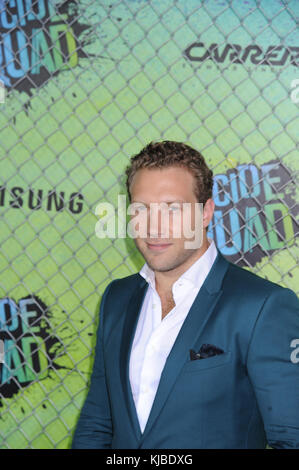 NEW YORK, NY - 01 AGOSTO: Jai Courtney partecipa alla prima mondiale della 'Suicide Squad' al Beacon Theatre il 1 agosto 2016 a New York City. Persone: Jai Courtney Foto Stock