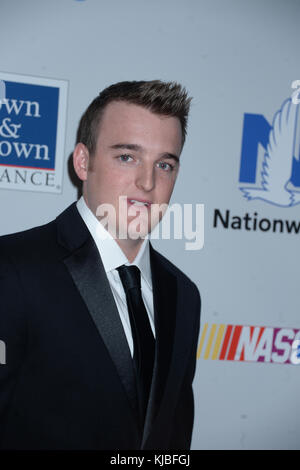 NEW YORK, NY - SETTEMBRE 27: Ty Dillon partecipa al Gala d'onore 2016 della NASCAR Foundation al Marriot Marquis il 27 settembre 2016 a New York Foto Stock