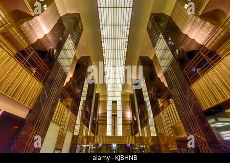 Chicago - 7 settembre 2015: Chicago Board of Trade building lobby in Chicago, l'Illinois. L'edificio art deco è stato costruito nel 1930 e primo designato Foto Stock