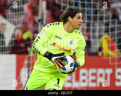 Stadio Esprit-Arena DŸsseldorf, Germania, 24.10.2017, Coppa di calcio tedesca, giorno 2, , Fortuna DŸsseldorf (Duesseldorf) vs Borussia Mšnchengladbach (Moenchengladbach, Gladbach) --- Yann Sommer (Gladbach) Foto Stock