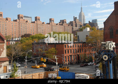 Traffico e lavoro in corso a New York Foto Stock