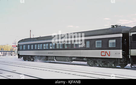 Una collezione di 11 fotografie scattate da Roger Puta a Dauphin, Manitoba, nell'ottobre 1971, che mostrano l'ambiente locale e le persone durante quel periodo. Foto Stock