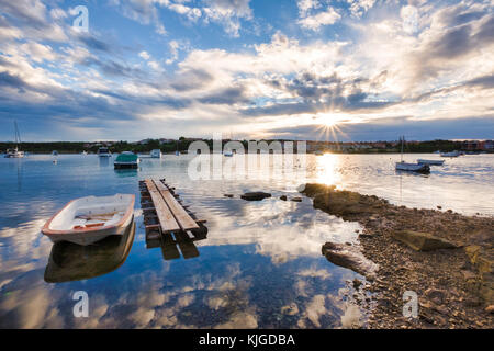 Croazia, Istria, Medulin, porto di sunrise Foto Stock