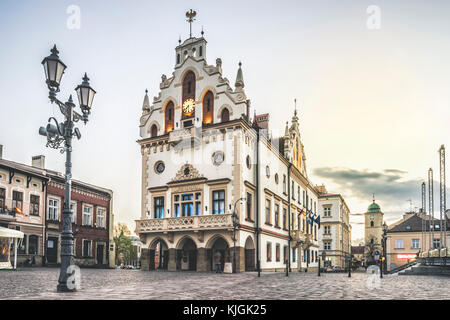 Città storica di Hall in centro di Rzeszow, Podkarpackie, Polonia Foto Stock