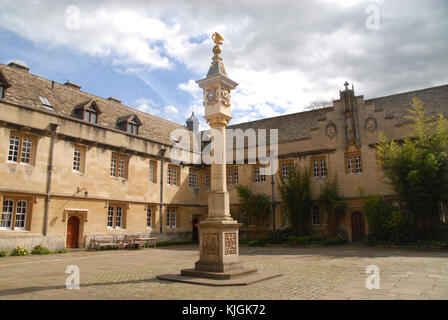 Oxford, Regno Unito - 12 aprile 2015: principale quad presso il corpus christi college Foto Stock