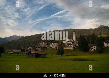 Lermoos, Austria, nelle alpi, durante l'alba Foto Stock