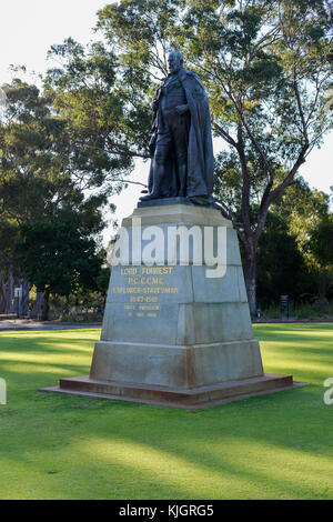 John forrest statua in Kings Park, perth onora il primo premier del Western Australia e il primo presidente del Kings Park board. Foto Stock