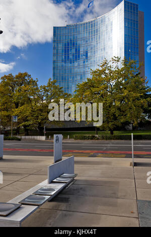 Quartier generale della Organizzazione Mondiale della Proprietà Intellettuale è una delle più impressionanti opere architettoniche di Ginevra, con le sue facciate che Foto Stock