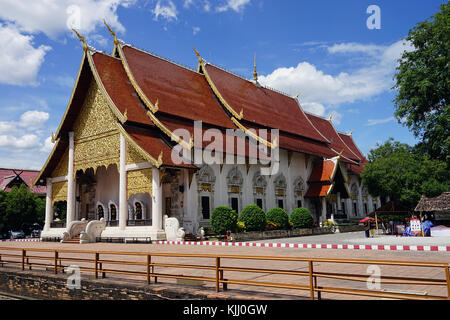 Wat Chedi Luang chiang mai buddha thailandia buddismo tempio di Dio . Foto Stock