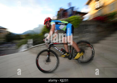 Moutain Bike race : Dre dans le Pave. La Francia. Foto Stock