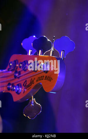 Fender Jazz bass. Close-up. La Francia. Foto Stock