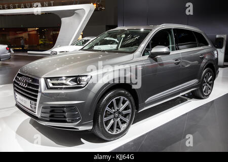 Bruxelles - Jan 12, 2016: Nuova Audi Q7 Auto SUV presentati presso il Bruxelles Motor Show. Foto Stock