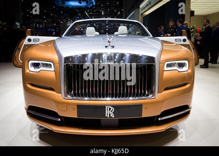 Ginevra, Svizzera - 1 Marzo 2016: Rolls Royce alba di lusso auto convertibili presentati presso la 86Geneva International Motor Show. Foto Stock