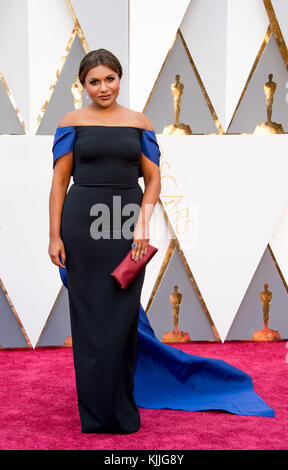 HOLLYWOOD, CA - FEBBRAIO 28: Mindy Kaling partecipa al 88° Annual Academy Awards all'Hollywood & Highland Center il 28 febbraio 2016 a Hollywood, California. Persone: Mindy Kaling Foto Stock