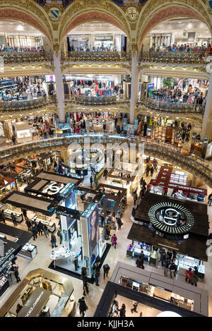 Galeries Lafayette di Parigi Foto Stock