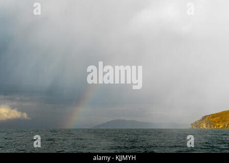 Cielo in tempesta sul lago Titicaca in Perù, Sud America. Foto Stock