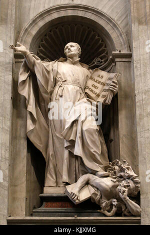 San Filippo Neri statua nella Basilica di San Pietro a Roma. L'Italia. Foto Stock