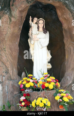 Hoi An chiesa cattolica. Vergine Maria e il bambino. Hoi An. Il Vietnam. Foto Stock