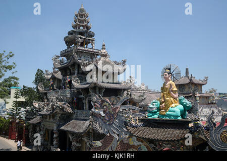 Linh Phuoc Pagoda buddista. Dalat. Il Vietnam. Foto Stock