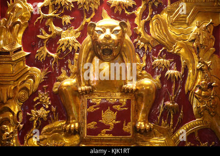 Tran Hung Dao tempio taoista. Golden Panther. Ho Chi Minh City. Il Vietnam. Foto Stock
