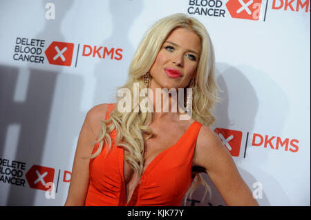 New york, ny - 05 maggio: Victoria Silvstedt assiste il decimo annuale di eliminare i tumori del sangue dkms gala a cipriani Wall street su maggio 05, 2016 in new york New york. persone: Victoria Silvstedt Foto Stock